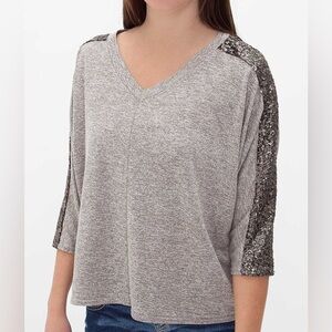 Daytrip Gray Sequin Sleeve Blouse • NWOT • Women’s Large • Glam Party Top